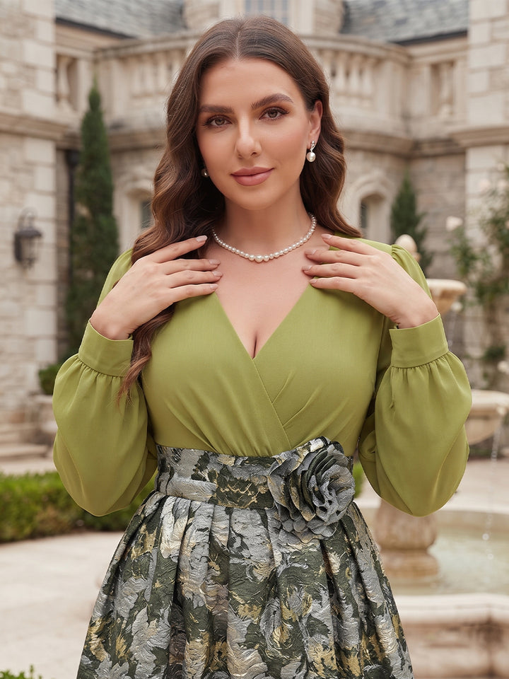 A-Line/Princess V-Neck Long-Sleeves Floor Length Plus Size Mother of the Bride Dresses with Split Side &amp; 3D Floral