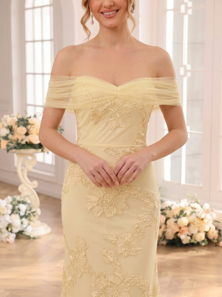 Trumpet/Mermaid Off the Shoulder Sleeveless Floor-Length Bridesmaid Dresses with Lace &amp; Applique