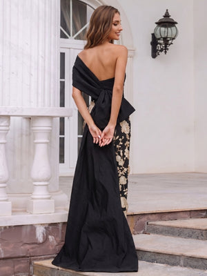 Sheath/Column Off-the-Shoulder Sleeveless Tea-Length Cocktail Dresses With Embroidery & Bowknot