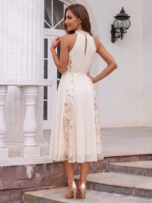 A-Line/Princess Halter Sleeveless Tea-Length Cocktail Dresses With Embroidery & Ruched