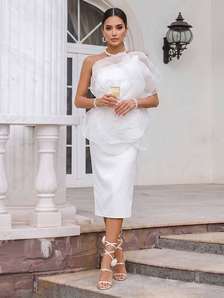Sheath/Column One-Shoulder Sleeveless Tea-Length Cocktail Dresses With 3D Floral