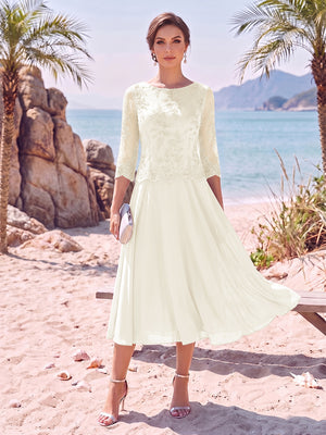 A-Line/Princess Scoop 3/4 Sleeves Knee-Length Mother of the Bride Dresses with Applique