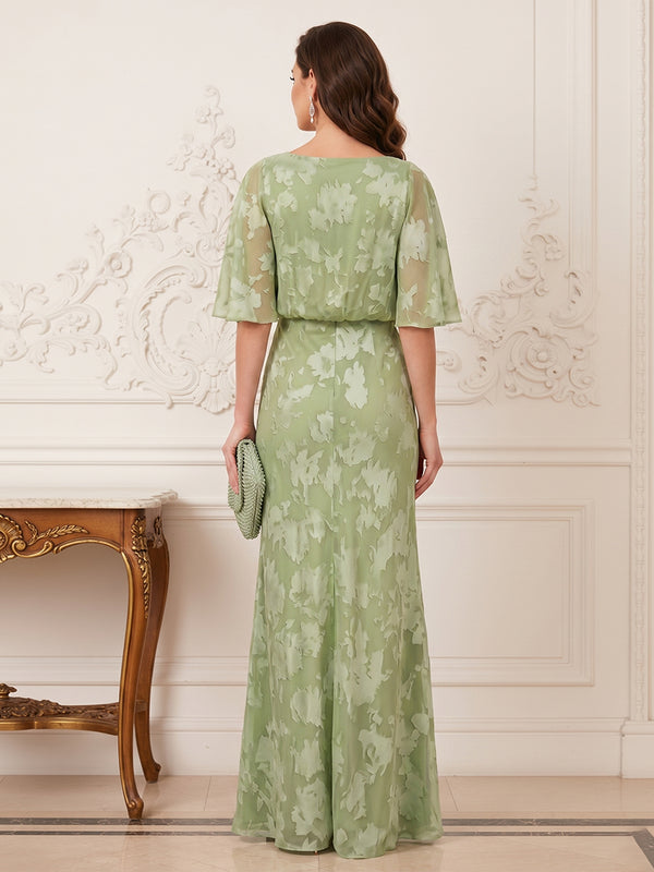 A-Line/Princess Scoop Half Sleeves Floor-Length Mother of the Bride Dresses with Ruffles