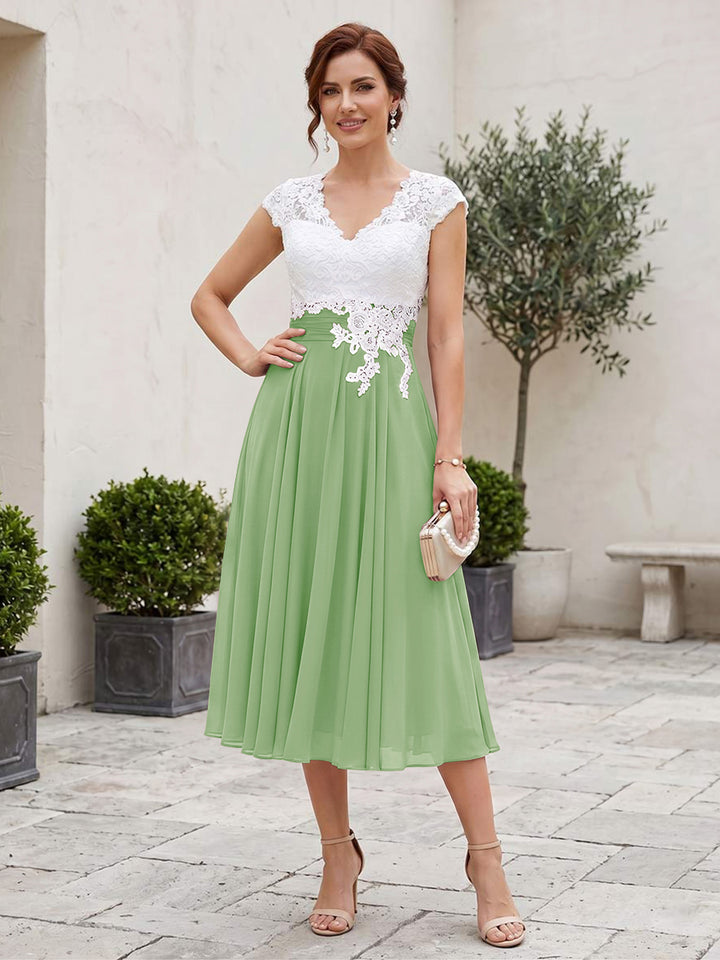 A-Line/Princess V-Neck Short Sleeves Tea-length Mother of the Bride Dresses with Applique &amp; Pleats