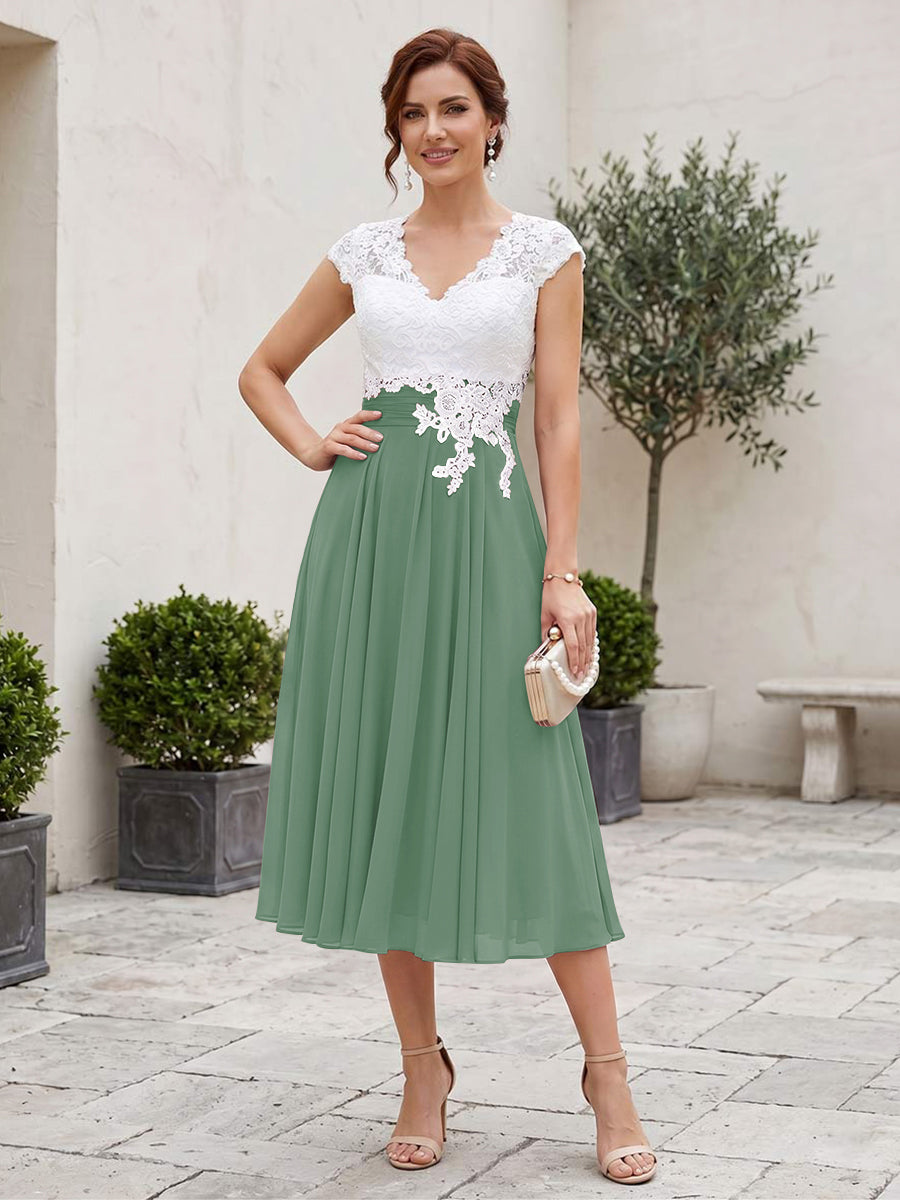 A-Line/Princess V-Neck Short Sleeves Tea-length Mother of the Bride Dresses with Applique &amp; Pleats