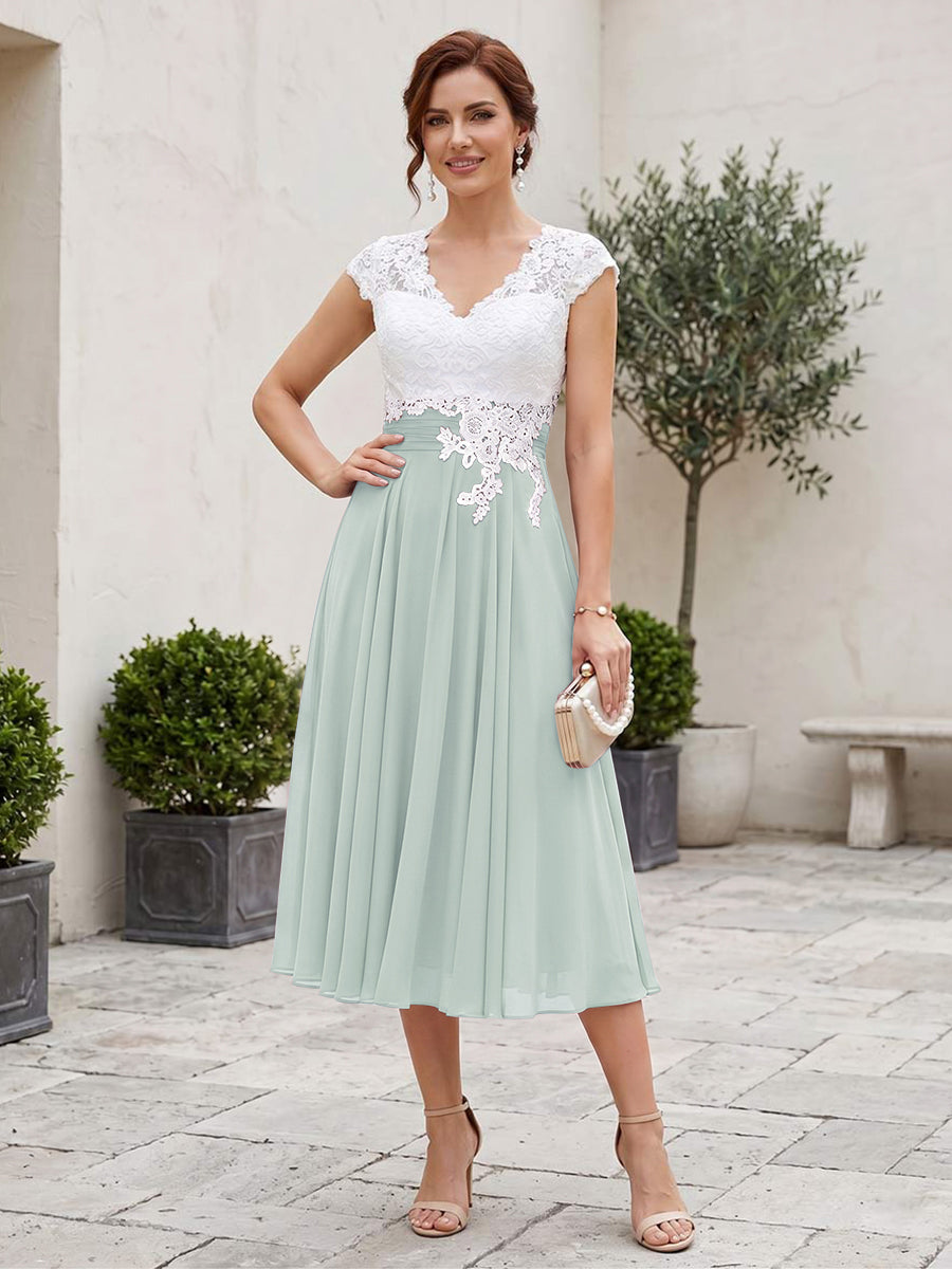 A-Line/Princess V-Neck Short Sleeves Tea-length Mother of the Bride Dresses with Applique &amp; Pleats