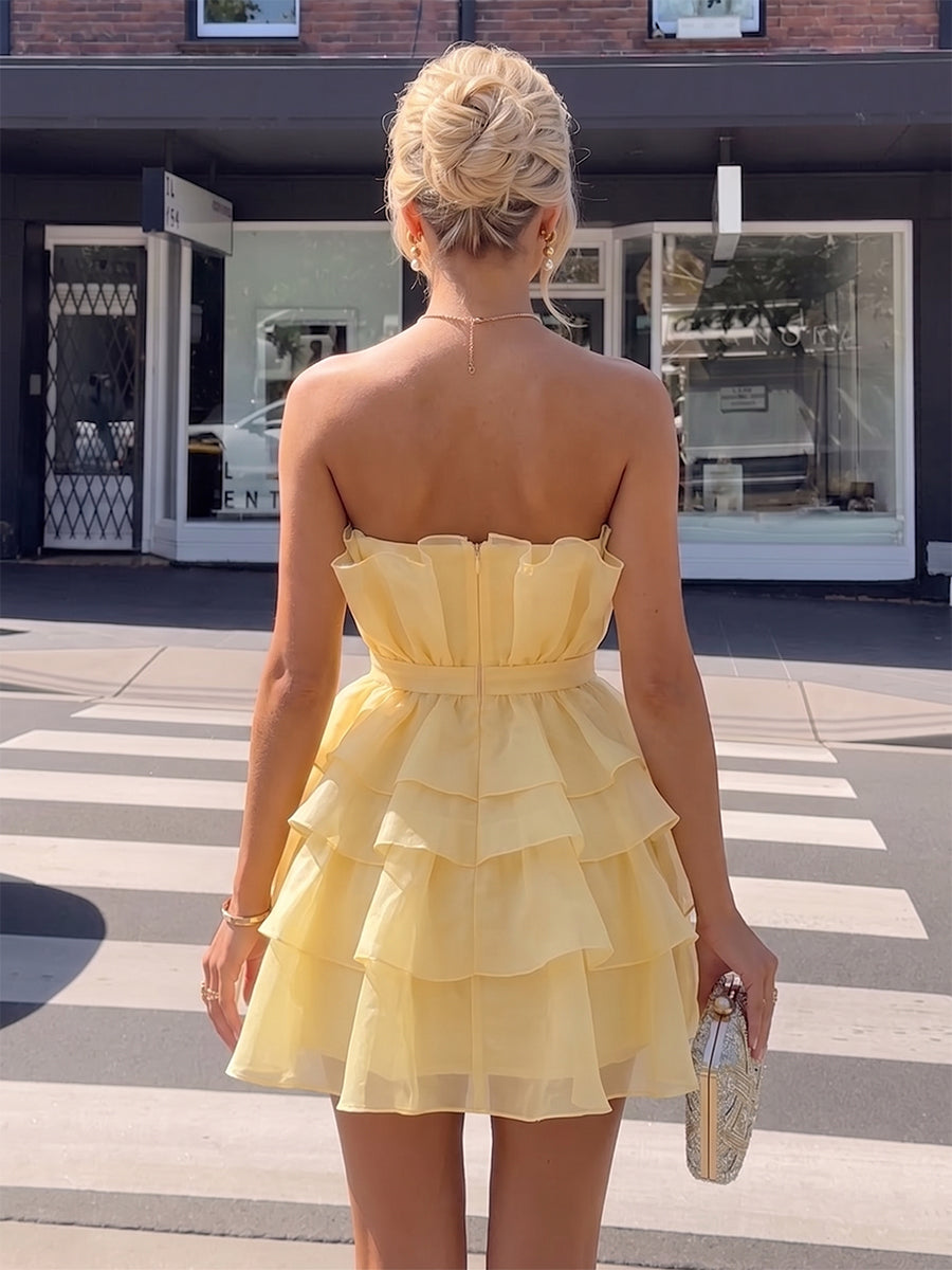 A-Line/Princess Strapless Sleeveless Short/Mini Homecoming Dresses With Ruffles