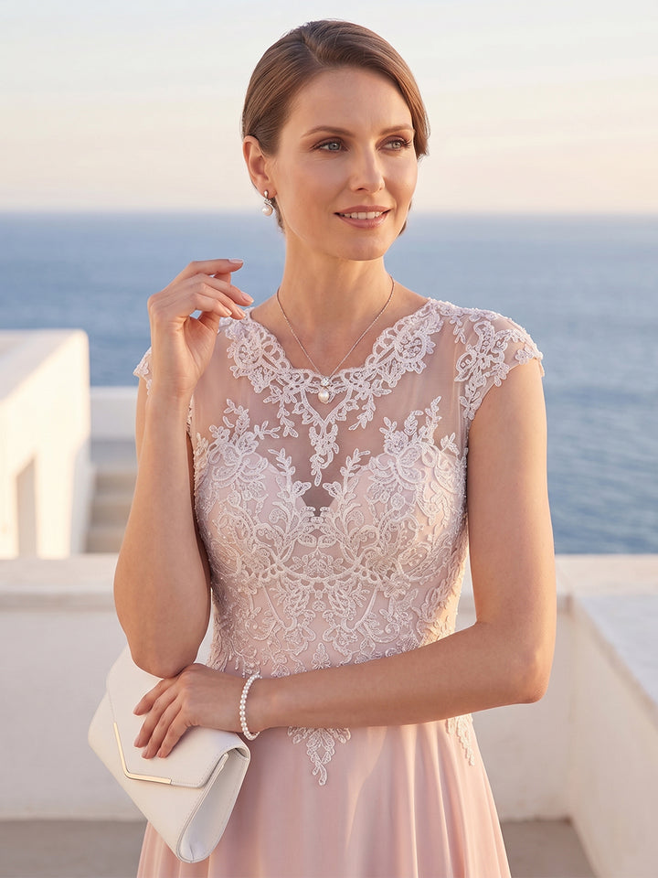 A-Line/Princess Scoop Short Sleeves Floor-Length Mother of the Bride Dresses with Lace &amp; Applique
