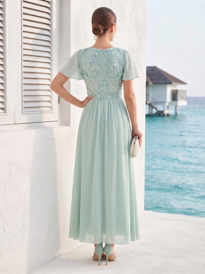 A-Line/Princess Short Sleeves V Neck Floor-Length Mother of the Bride Dresses with 3D Floral &amp; Embroidery