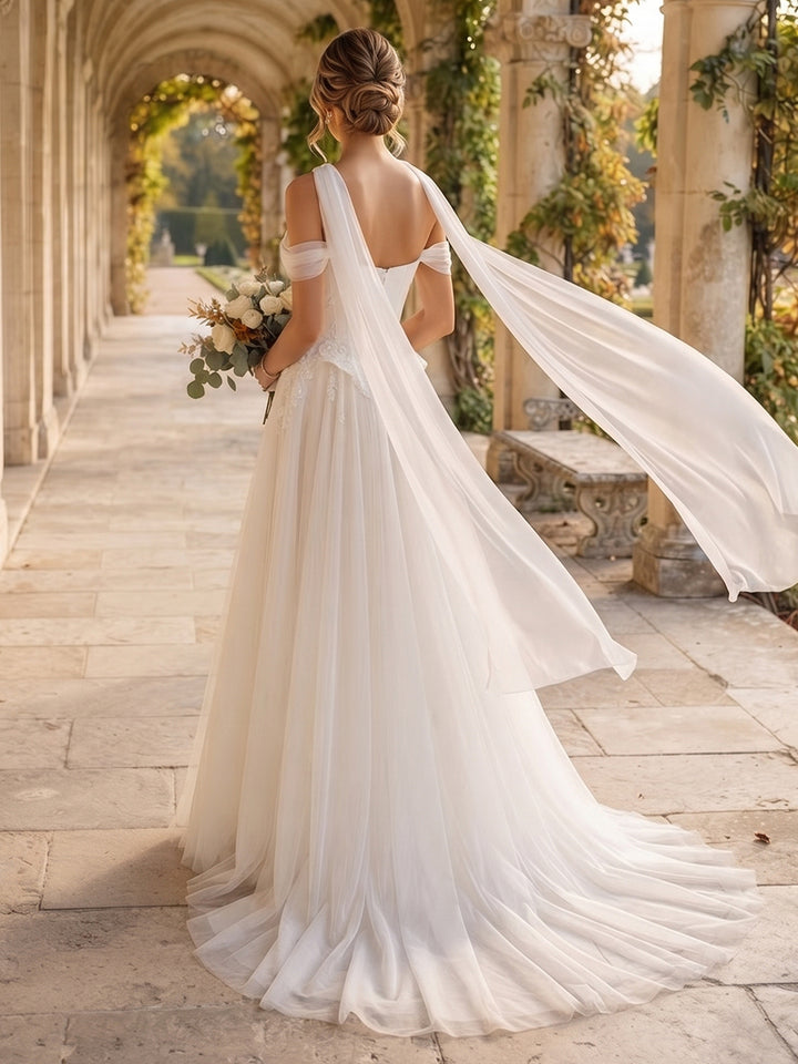A-Line/Princess  Sweetheart  Sleeveless  Tulle  Sweep Train/Brush Train Wedding Dresses with Applique