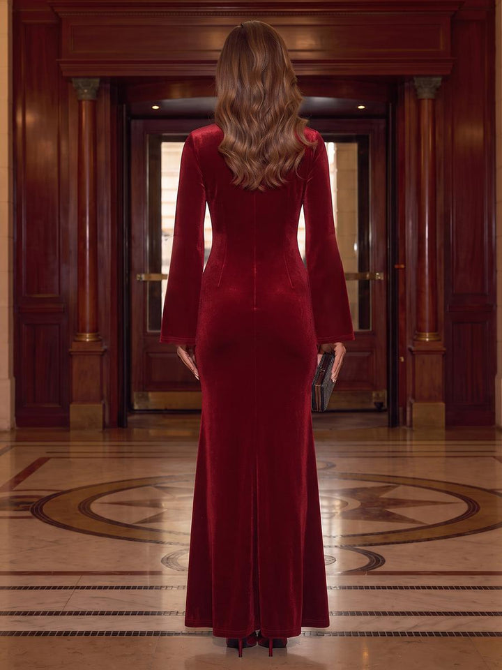 Sheath/Column Scoop Long Sleeves Velvet Floor-Length Cocktail Dress with Sequins