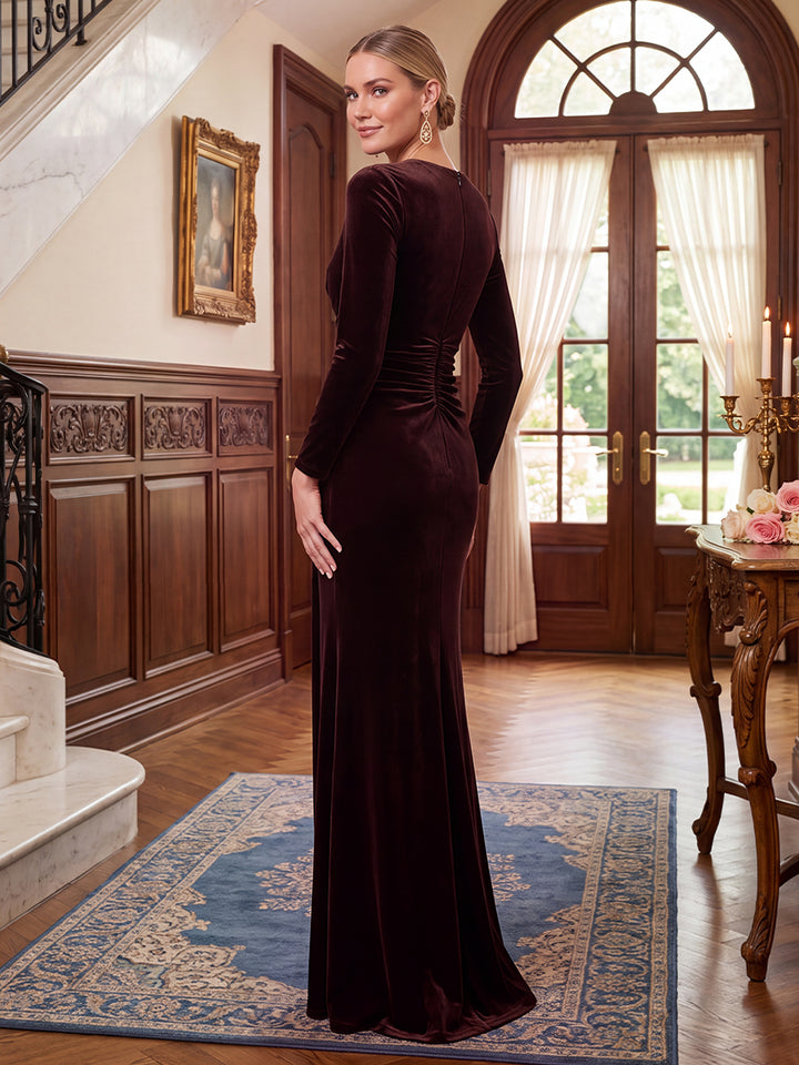 Sheath/Column V-Neck Long Sleeves Velvet Floor-Length Mother of the Bride Dresses with Ruched