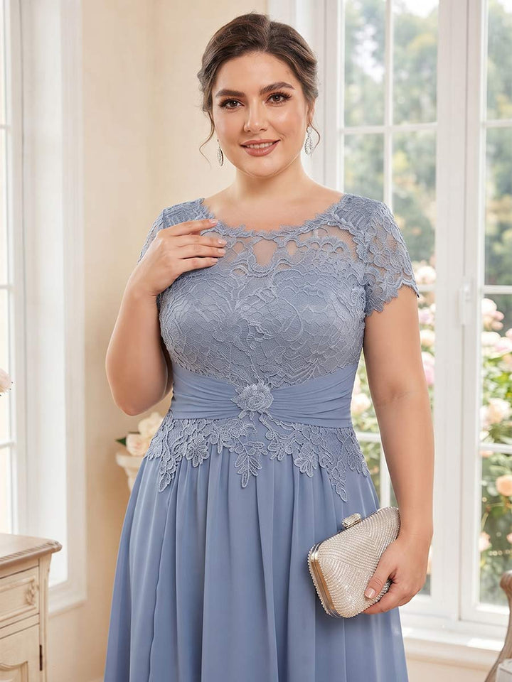 A-Line/Princess Scoop Short Sleeves Tea-Length Plus Size Mother of the Bride Dresses with Applique &amp; Ruched