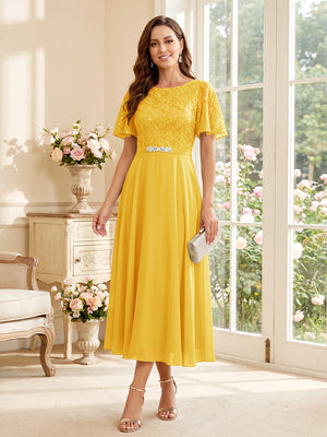 A-Line/Princess Scoop Short Sleeves Tea-Length Mother of the Bride Dresses with Lace & Pleats