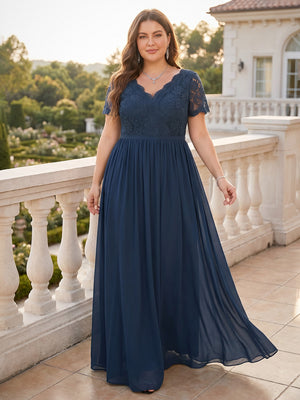 A-Line/Princess Short Sleeves V Neck Plus Size Floor-Length Mother of the Bride Dresses with Lace & Applique