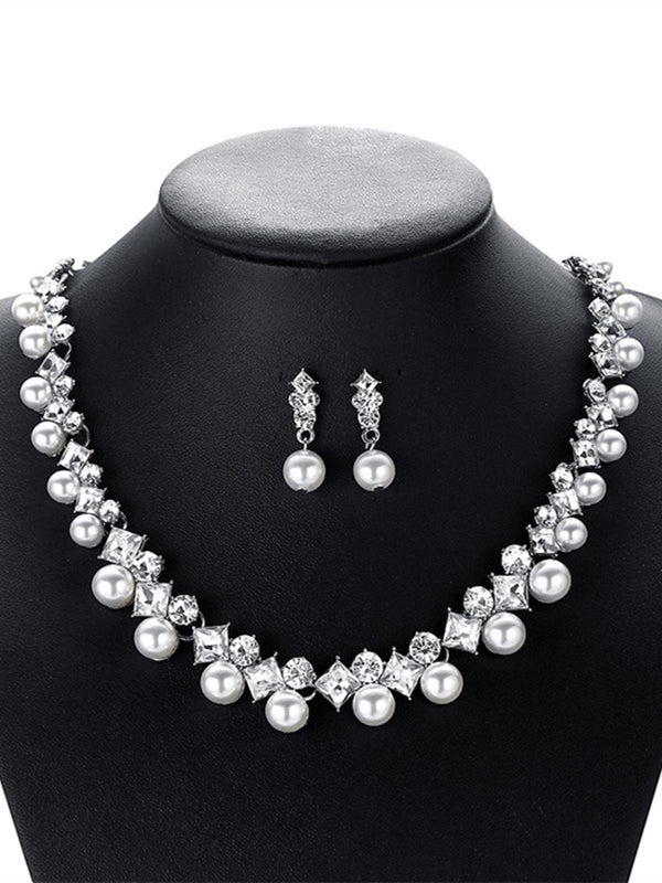Women's Rhinestone Earrings Necklace Jewelry Set with Pearls