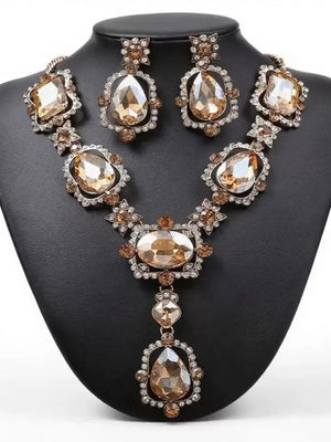 Women's Retro Exaggerated Necklace & Earrinngs Jewelry Set