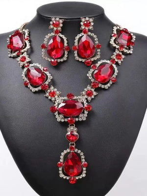 Women's Retro Exaggerated Necklace & Earrinngs Jewelry Set