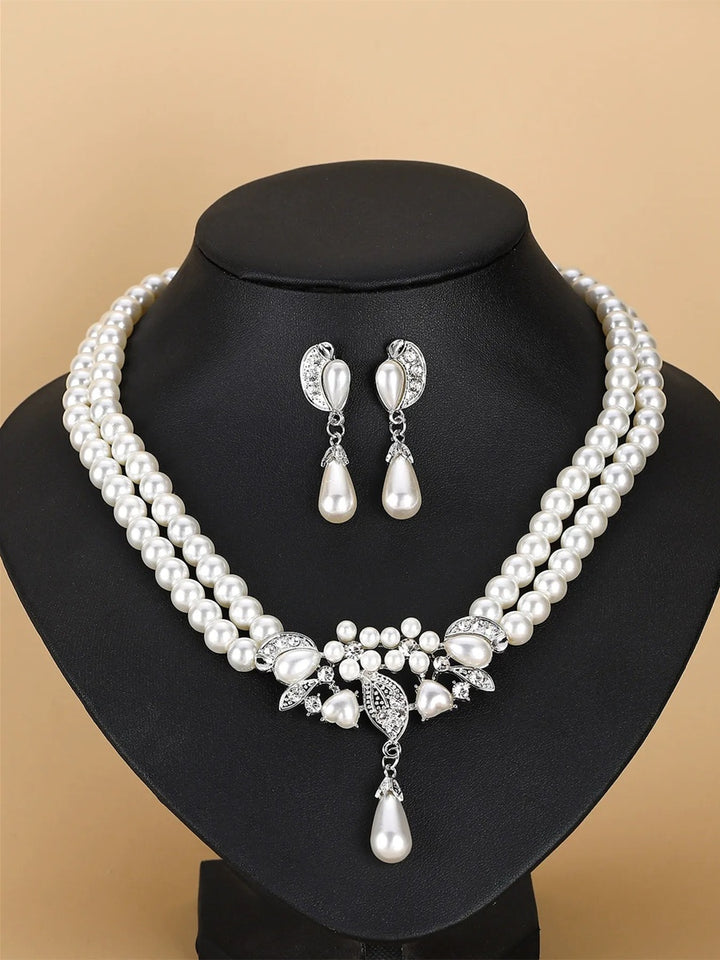 Elegant Women&