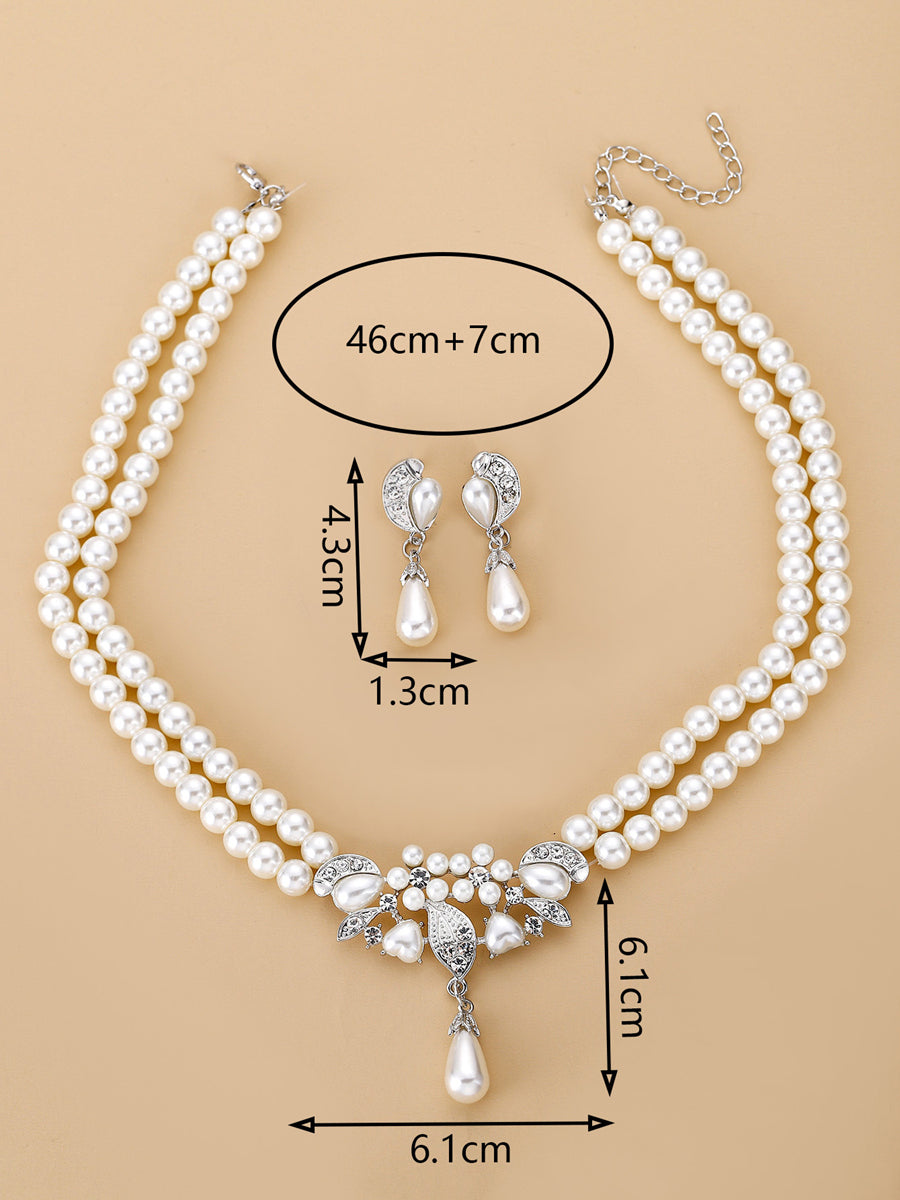 Elegant Women&