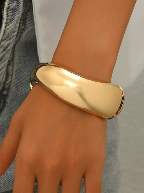 Versatile Geometric Smooth Metal Stylish Women's Bracelet