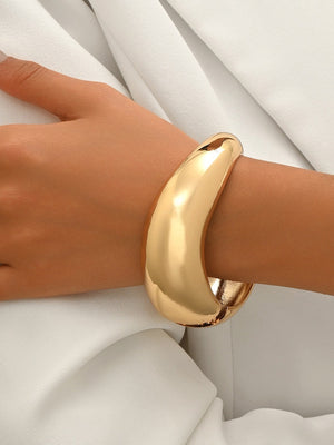 Versatile Geometric Smooth Metal Stylish Women's Bracelet