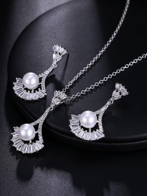 Versatile Fashion Pearl Earrings and Necklace Set