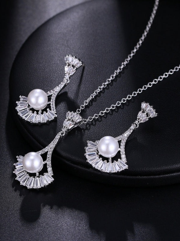 Versatile Fashion Pearl Earrings and Necklace Set