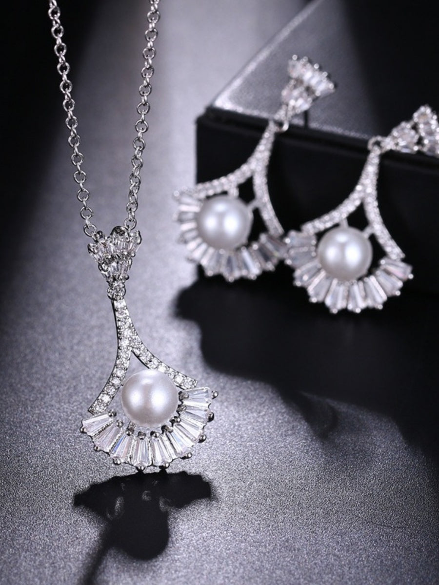 Versatile Fashion Pearl Earrings and Necklace Set