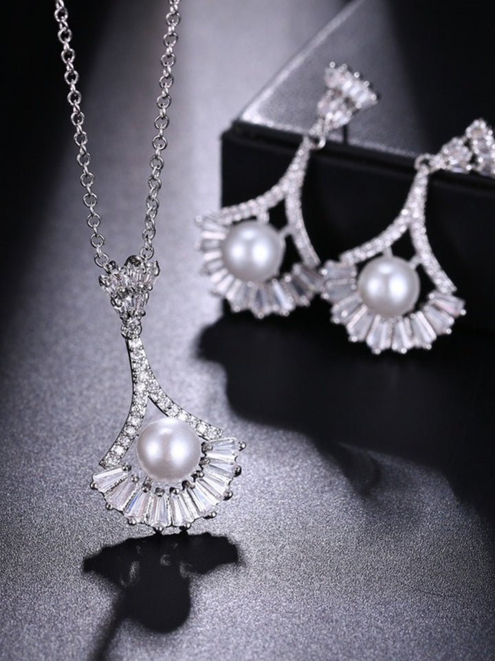 Versatile Fashion Pearl Earrings and Necklace Set
