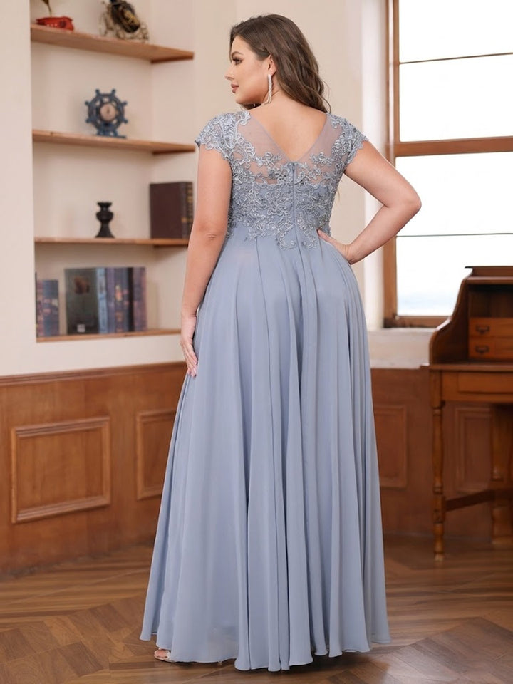 A-Line/Princess Scoop Short Sleeves Chiffon Plus Size Mother of the Bride Dresses with Applique