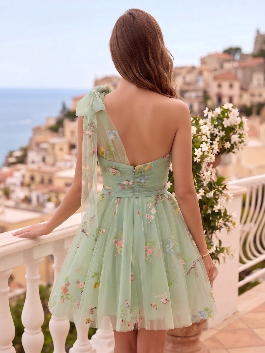 A-Line/Princess One-Shoulder Short/Mini Tulle Homecoming Dresses with Embroidery