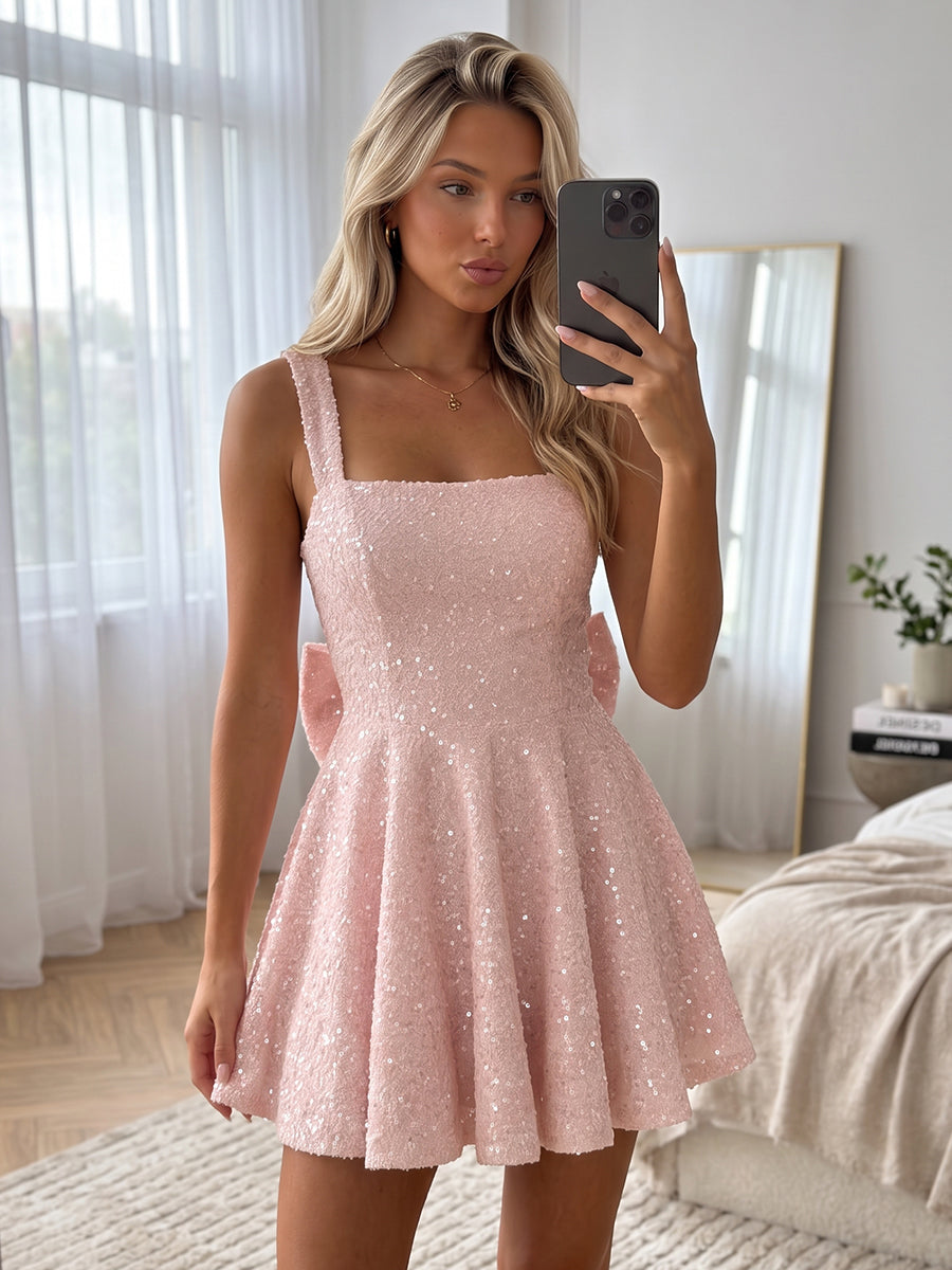 A-Line/Princess Square Neck Short/Mini Sequin Ruched Homecoming Dresses with Bowknot