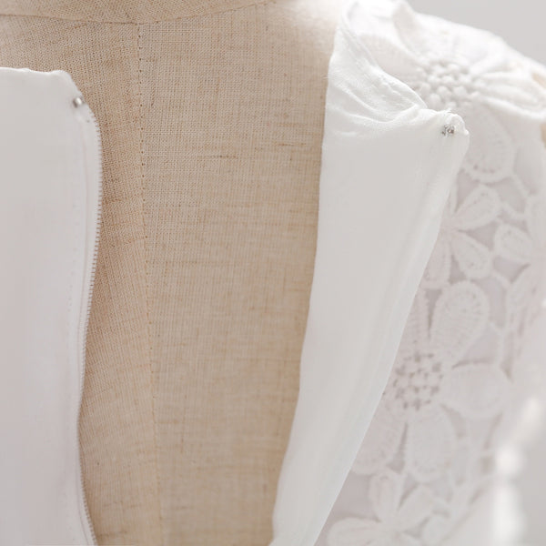 Ball Gown Scoop Sleeveless Flower Girl Dresses with Applique