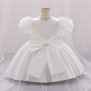 Ball Gown Scoop Puff Sleeves Flower Girl Dresses with Applique