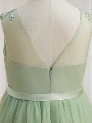 A-Line/Princess Tulle Sleeveless Floor-Length Flower Girl Dresses with Applique & Sash