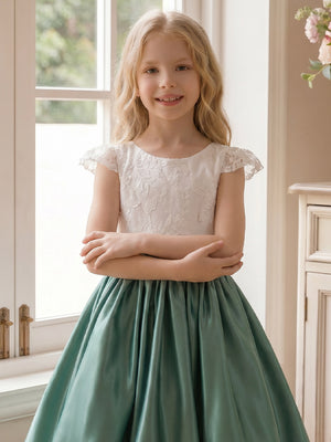 A-Line/Princess Scoop Short Sleeves Knee-Length Flower Girl Dresses With Belt & Bowknot