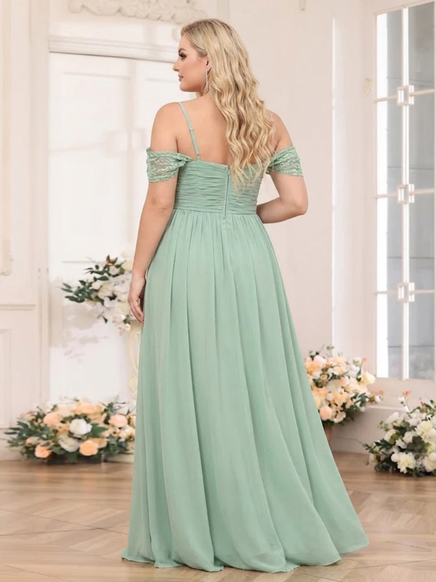 A-Line/Princess Spaghetti Straps Long Plus Size Wedding Party Dresses with Split Side &amp; Pockets