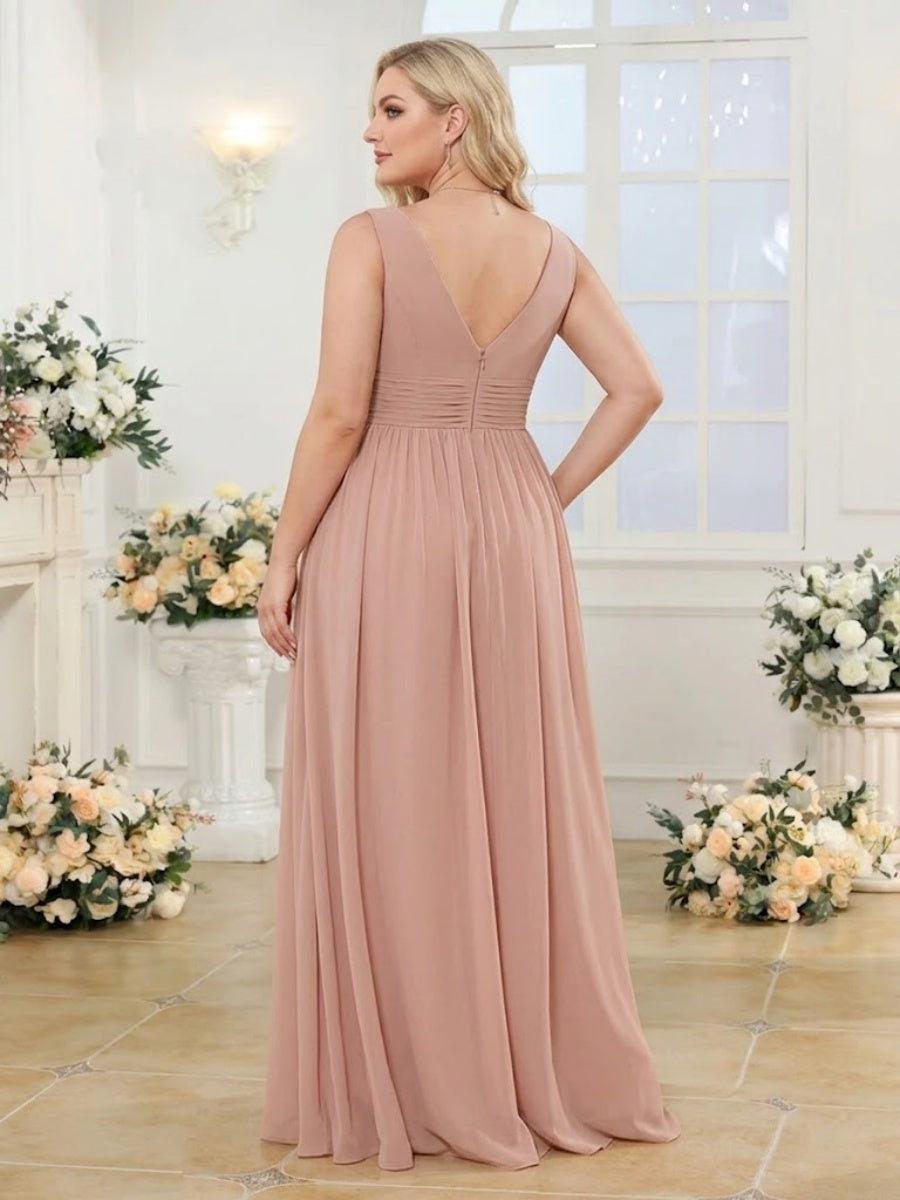 A-Line/Princess V-Neck Long Plus Size Wedding Party Dresses with Split Side &amp; Pockets
