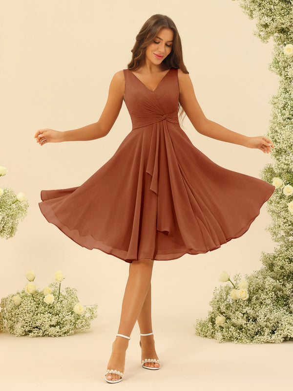 A-Line/Princess Knee-Length V-Neck Bridesmaid Dresses With Ruffles