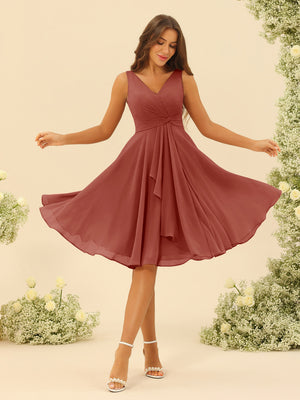 A-Line/Princess Knee-Length V-Neck Bridesmaid Dresses With Ruffles