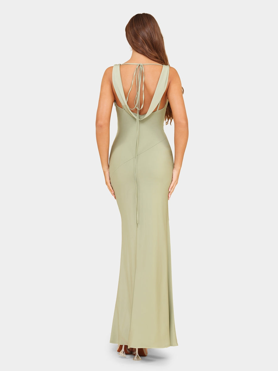 Sheath/Column Plunging V-Neck Sleeveless Bridesmaid Dresses with Ruched