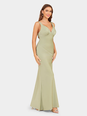 Sheath/Column Plunging V-Neck Sleeveless Bridesmaid Dresses with Ruched