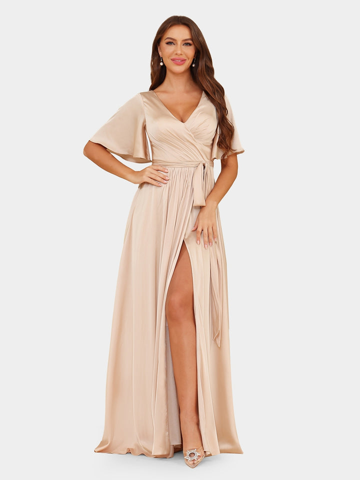 A-Line/Princess V-Neck Short Sleeves Bridesmaid Dresses with Belt