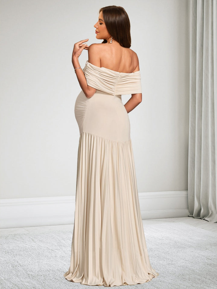Sheath/Cloumn Off-the-Shoulder Sleeveless Floor-Length Maternity Wedding Guest Dresses with Pleated