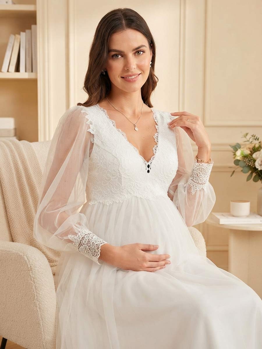 A-Line/Princess V-Neck Long Sleeves Sweep Train Lace Maternity Wedding Dresses with Applique