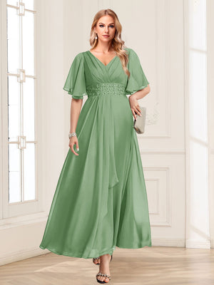A-Line/Princess V-Neck Short Sleeves Mother of the Bride Dresses with Ruffles