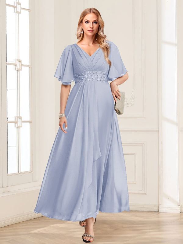 A-Line/Princess V-Neck Short Sleeves Mother of the Bride Dresses with Ruffles