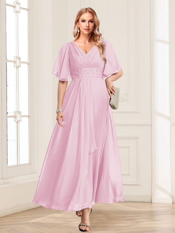 A-Line/Princess V-Neck Short Sleeves Mother of the Bride Dresses with Ruffles
