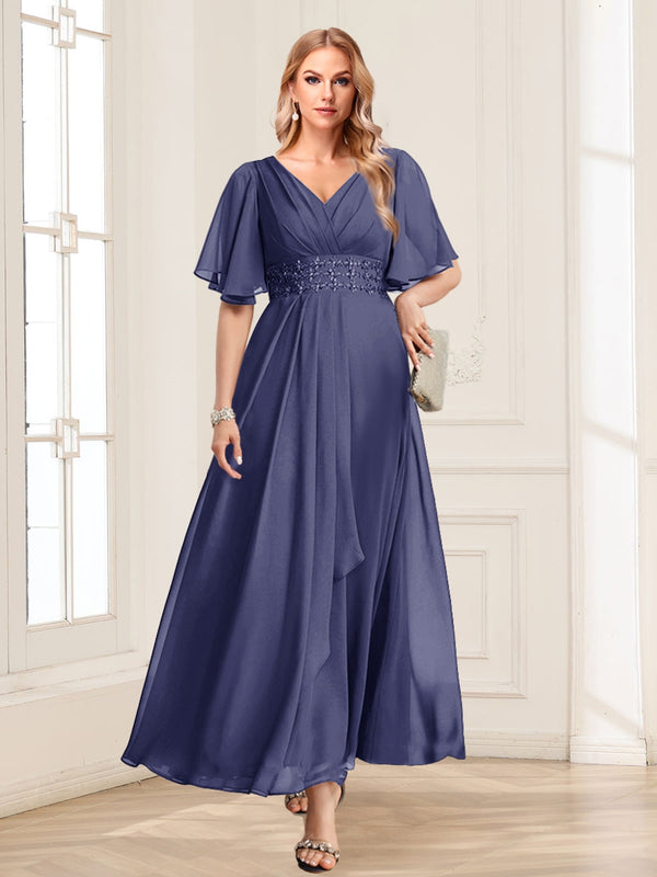 A-Line/Princess V-Neck Short Sleeves Mother of the Bride Dresses with Ruffles